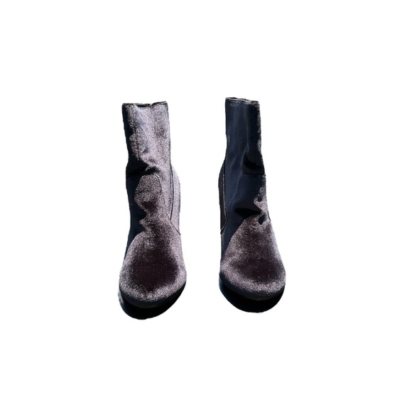 NWOT Black Ankle Boots w bling heels Sued w back heel zipper size 11 by Giuliana - Picture 3 of 7